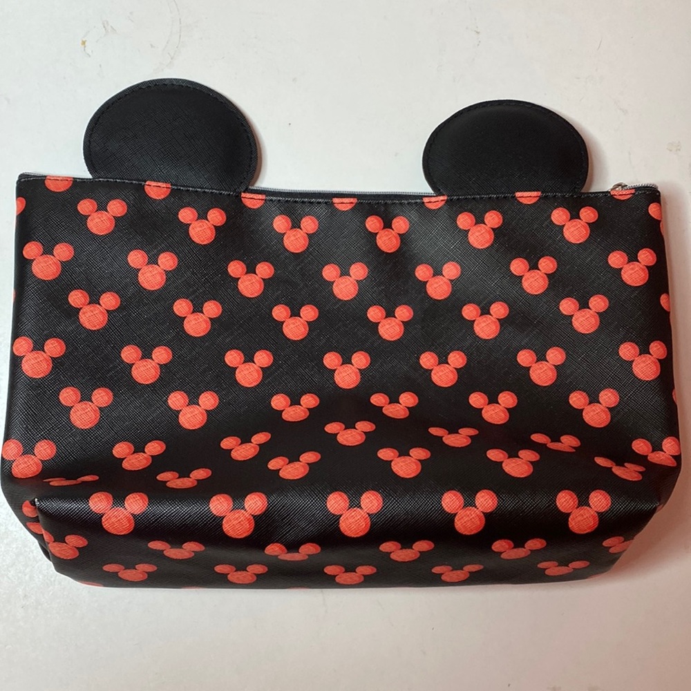 Dani by Danielle Nicole Disney Makeup Bag